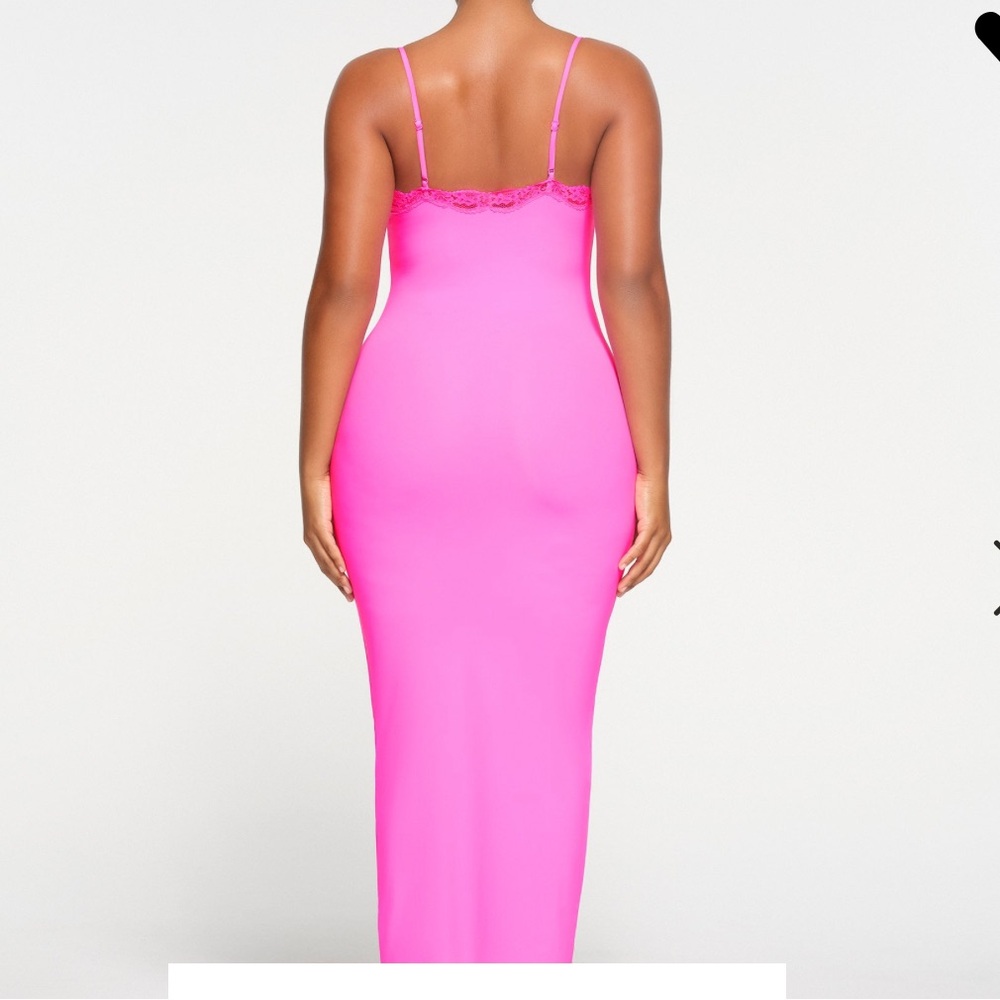 Sold out online. Only tried on. Video on my listing - Picture 4 of 8
